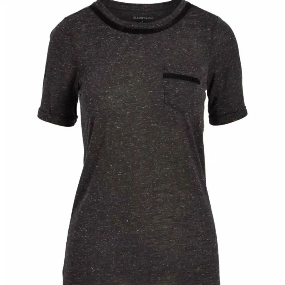 Elliot and vine black velvet trim crewneck tee